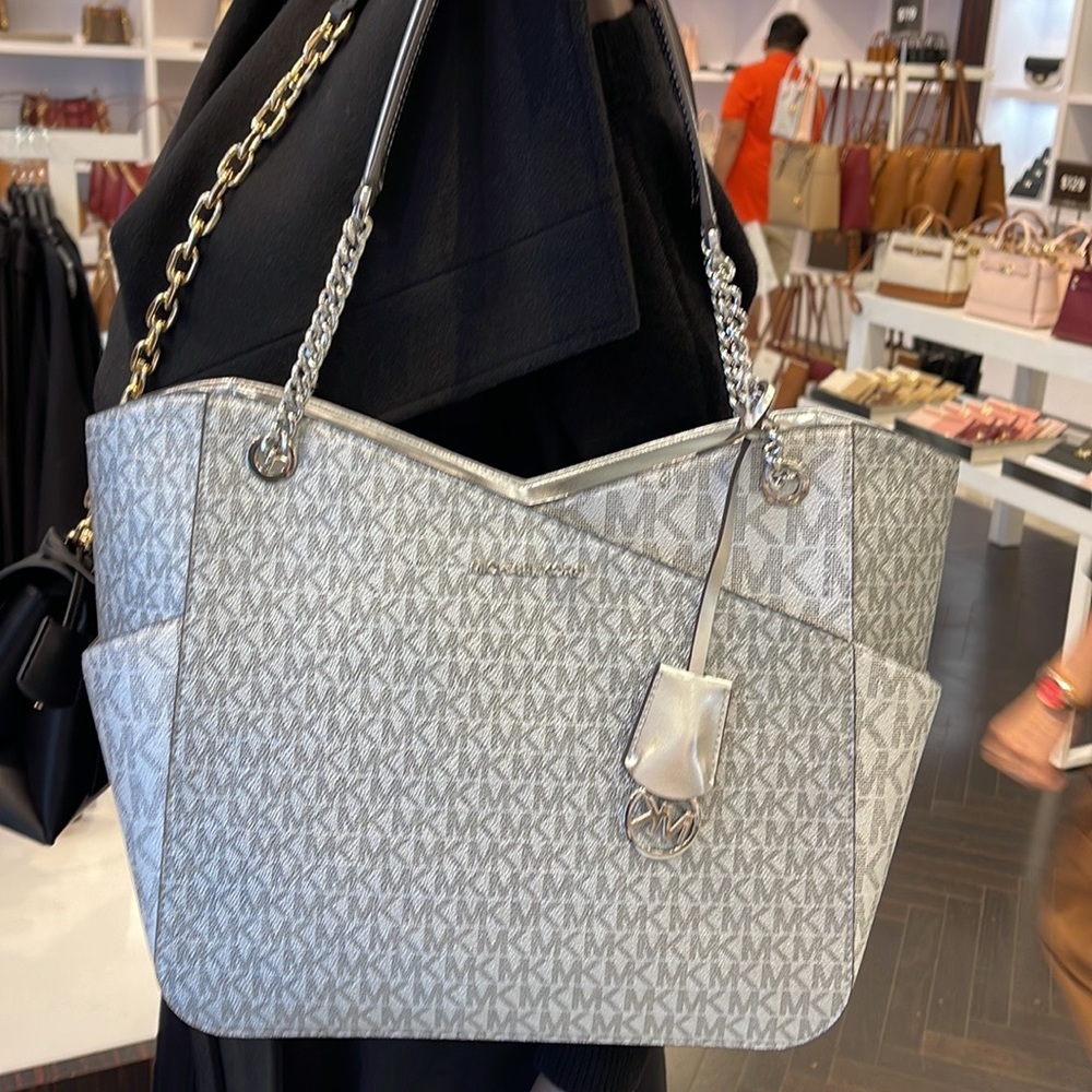 Michael Kors Jet Set Travel Large Chained Tote Shoulder Bag MK 
Silver

NWT - Picture 8 of 16